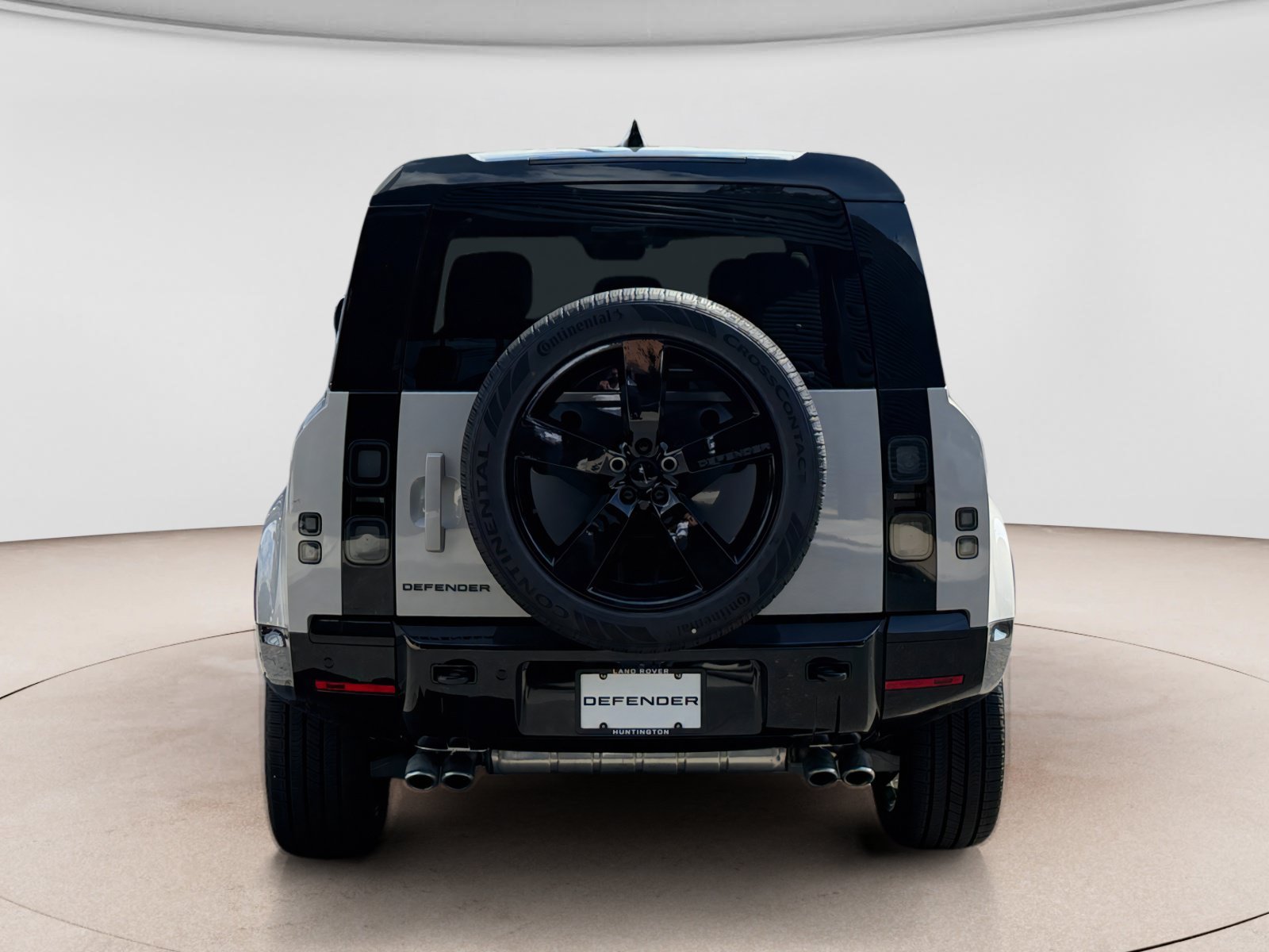 New 2026 Land Rover Defender 110 X-Dynamic SE AWD/4WD image 4