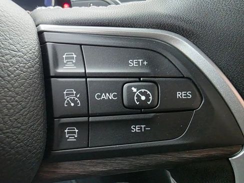 New 2025 Jeep Grand Cherokee L Limited w/ Trailer Tow Package image 14