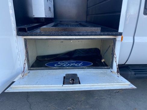 Used 2014 Ford F550 4x4 Regular Cab Super Duty image 19