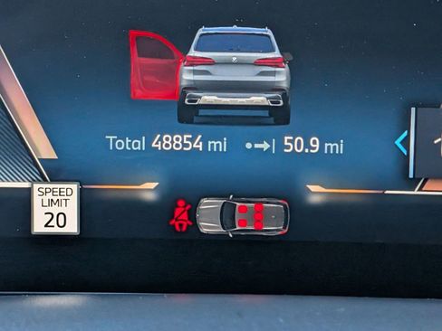 Used 2024 BMW X5 sDrive40i image 21