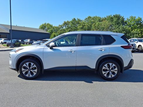 Certified 2023 Nissan Rogue SV w/ SV Premium B Package AWD/4WD image 5
