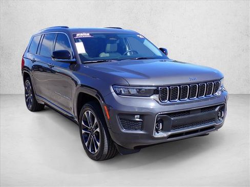 Used 2021 Jeep Grand Cherokee L Overland w/ Luxury Tech Group IV AWD/4WD image 6