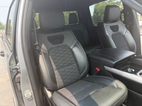 Used 2024 RAM 1500 Big Horn AWD/4WD image 23