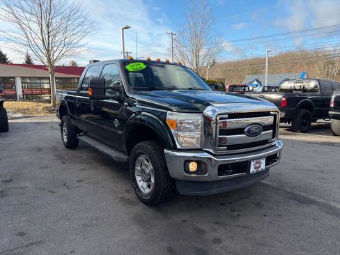 Used 2016 Ford F350 XLT w/ XLT Value Package image 4
