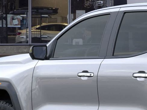 New 2026 GMC Canyon Denali image 12