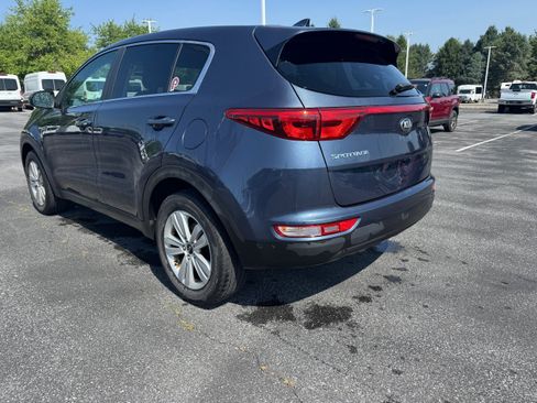 Used 2017 Kia Sportage LX AWD/4WD image 3