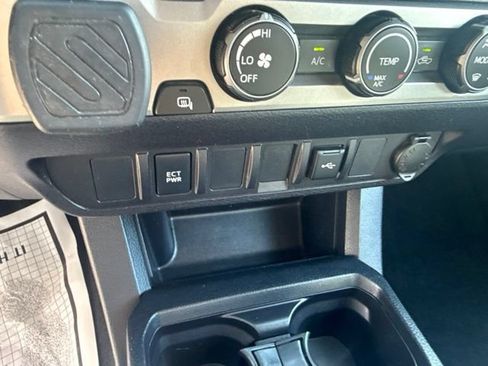 Used 2020 Toyota Tacoma SR RWD image 22