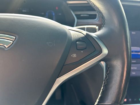 Used 2016 Tesla Model X 90D AWD/4WD image 17