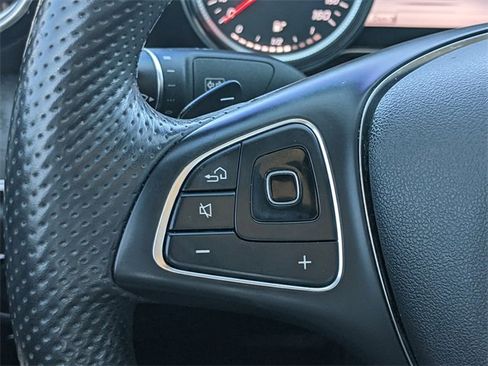 Used 2018 Mercedes-Benz E 300 image 19