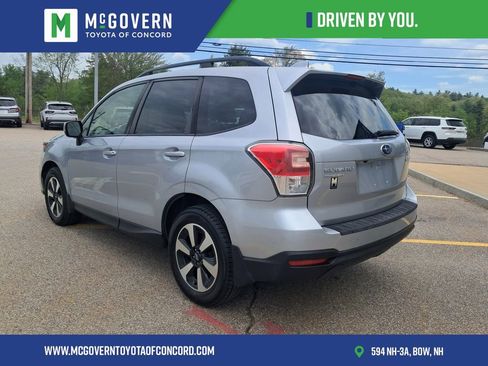 Used 2017 Subaru Forester 2.5i Premium w/ All-Weather Package AWD/4WD image 6