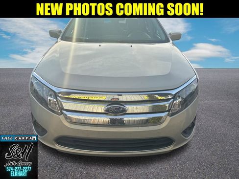 Used 2010 Ford Fusion SE image 1
