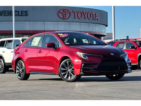 New 2026 Toyota Corolla SE image 2