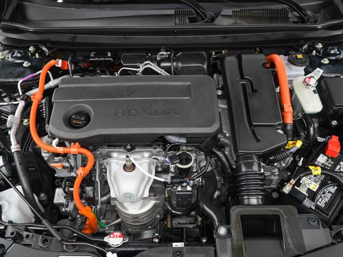 Used 2025 Honda Accord Sport image 31