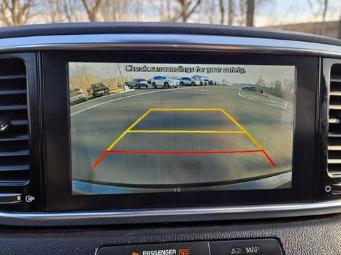 Used 2020 Kia Sportage EX w/ EX Technology Package image 20