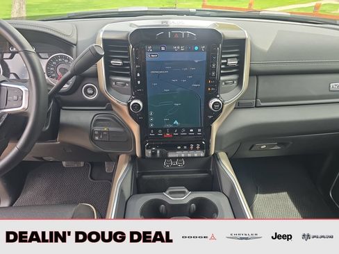 Used 2024 RAM 2500 Laramie AWD/4WD image 19