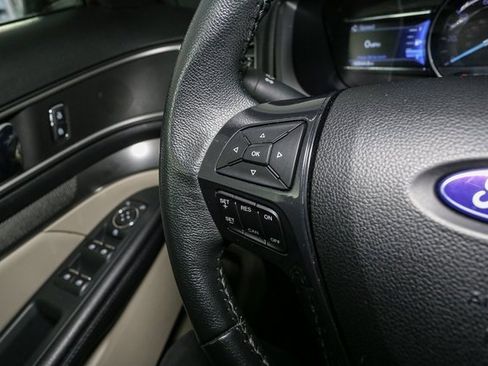 Used 2018 Ford Explorer XLT w/ Equipment Group 201A image 32