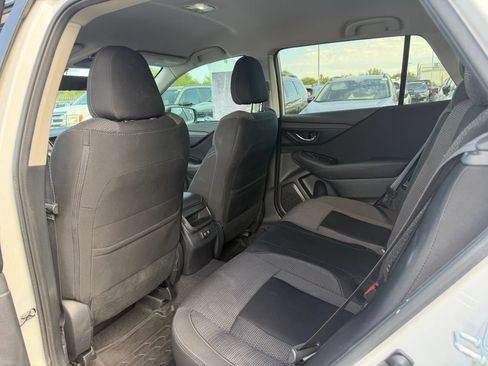 Used 2021 Subaru Outback Premium w/ Popular Package #1 AWD/4WD image 6