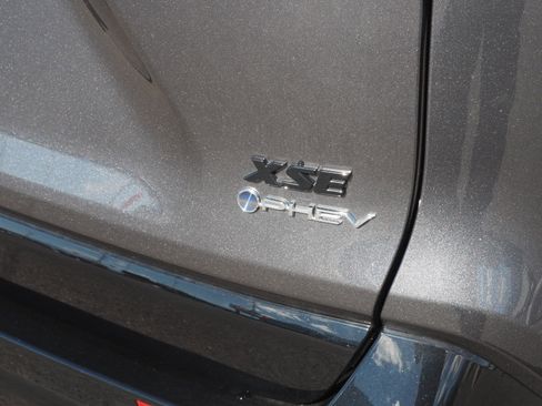 Used 2025 Toyota RAV4 XSE image 16