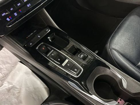 Used 2022 Chevrolet Bolt EUV LT w/ Convenience Package FWD image 22