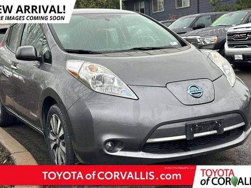 Used 2016 Nissan Leaf SV image 1