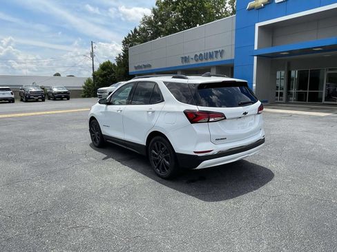 Used 2023 Chevrolet Equinox RS w/ RS Leather Package FWD image 5