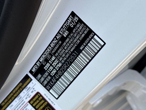 New 2025 Mercedes-Benz C 300 4MATIC Sedan image 35