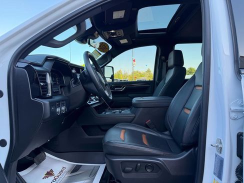 Used 2024 GMC Sierra 2500 AT4 w/ AT4 Premium Plus Package AWD/4WD image 16