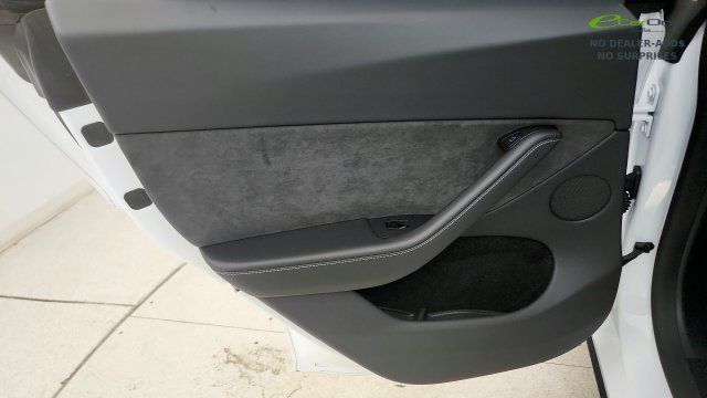 Used 2025 Tesla Model Y Performance AWD/4WD image 45