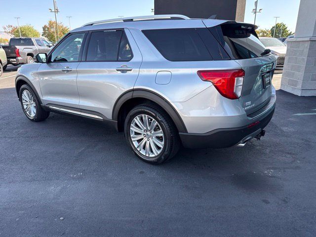 Used 2021 Ford Explorer Limited w/ Equipment Group 301A AWD/4WD image 4