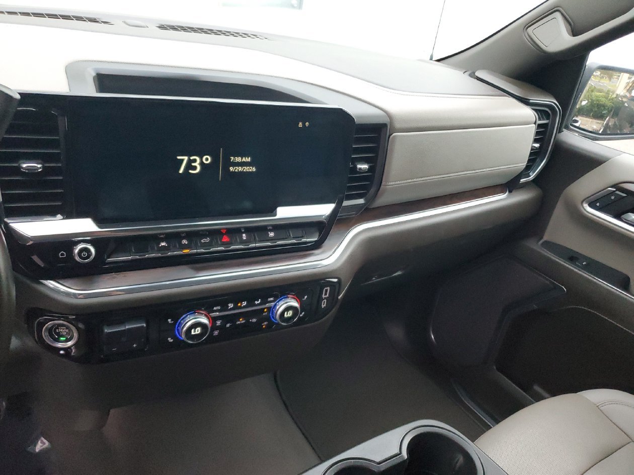 Used 2025 GMC Sierra 1500 SLT RWD image 27