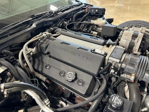 Used 1993 Chevrolet Corvette Convertible RWD image 55