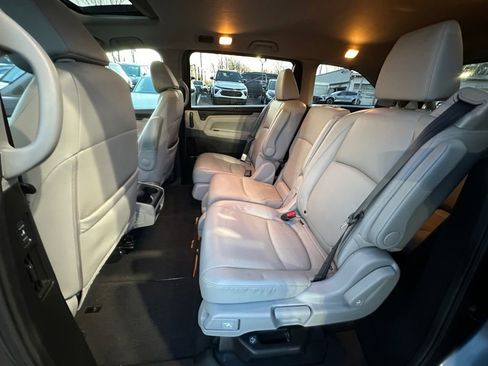 Used 2018 Honda Odyssey EX-L image 19