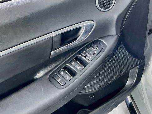 Used 2023 Hyundai Sonata SEL FWD image 18