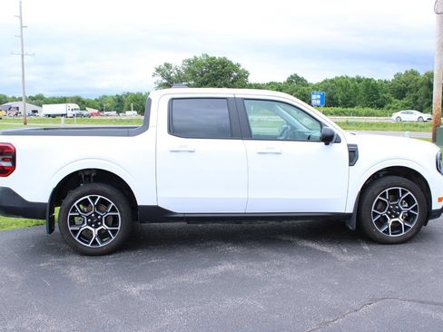 Used 2025 Ford Maverick Lariat w/ 4K Tow Package AWD/4WD image 17