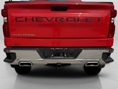 Used 2025 Chevrolet Silverado 1500 LT image 7