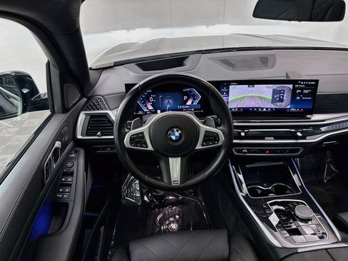 Used 2026 BMW X7 xDrive40i w/ M Sport Package AWD/4WD image 23