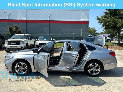 Used 2020 Honda Accord EX image 7