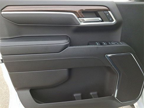 Certified 2024 Chevrolet Silverado 1500 RST image 7