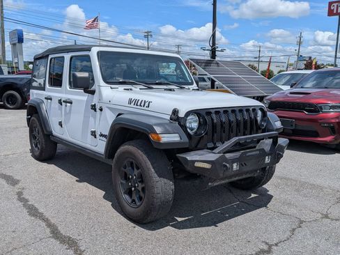 Used 2023 Jeep Wrangler Unlimited Sport AWD/4WD image 8