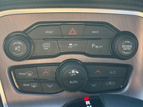 Used 2016 Dodge Challenger R/T Plus image 22