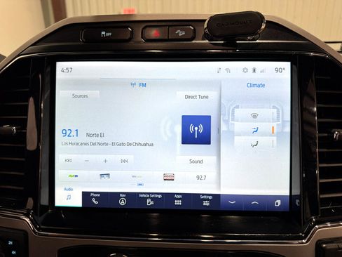 Used 2022 Ford F250 Lariat w/ Black Appearance Package image 32