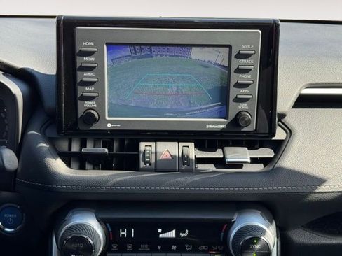 Certified 2022 Toyota RAV4 XLE Premium AWD/4WD image 4