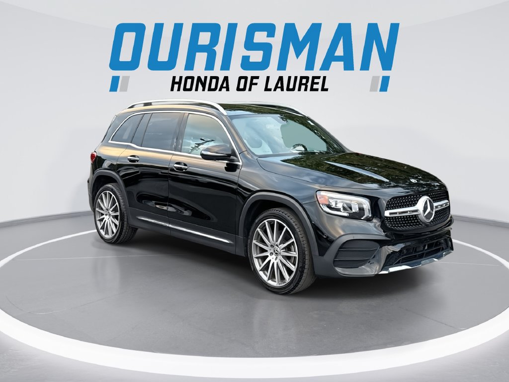 Used 2023 Mercedes-Benz GLB 250 4MATIC w/ AMG Line image 2
