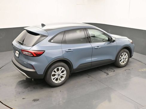 Used 2025 Ford Escape Active AWD/4WD image 34