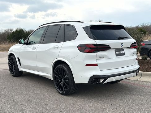 New 2026 BMW X5 sDrive40i w/ M Sport Package image 6