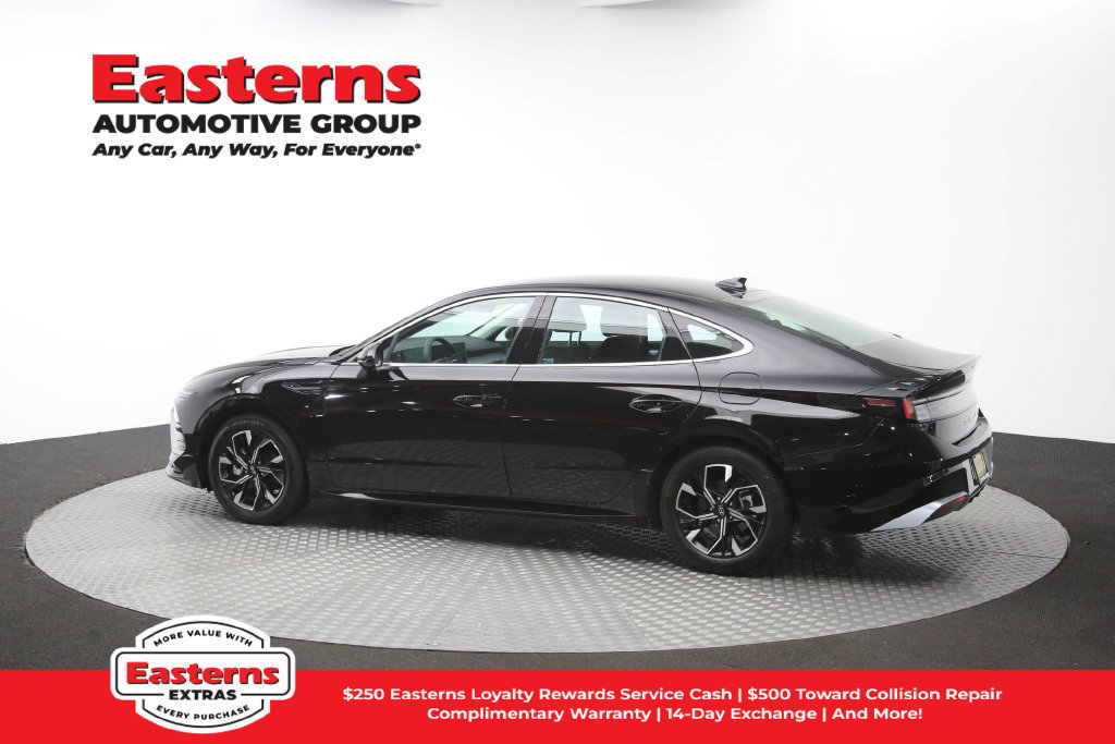 Used 2025 Hyundai Sonata SEL FWD image 65
