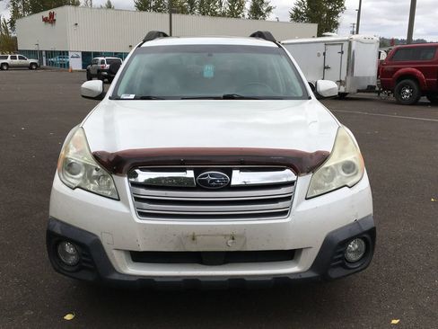 Used 2013 Subaru Outback 2.5i Premium AWD/4WD image 9