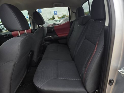 Used 2023 Toyota Tacoma SR5 RWD image 17