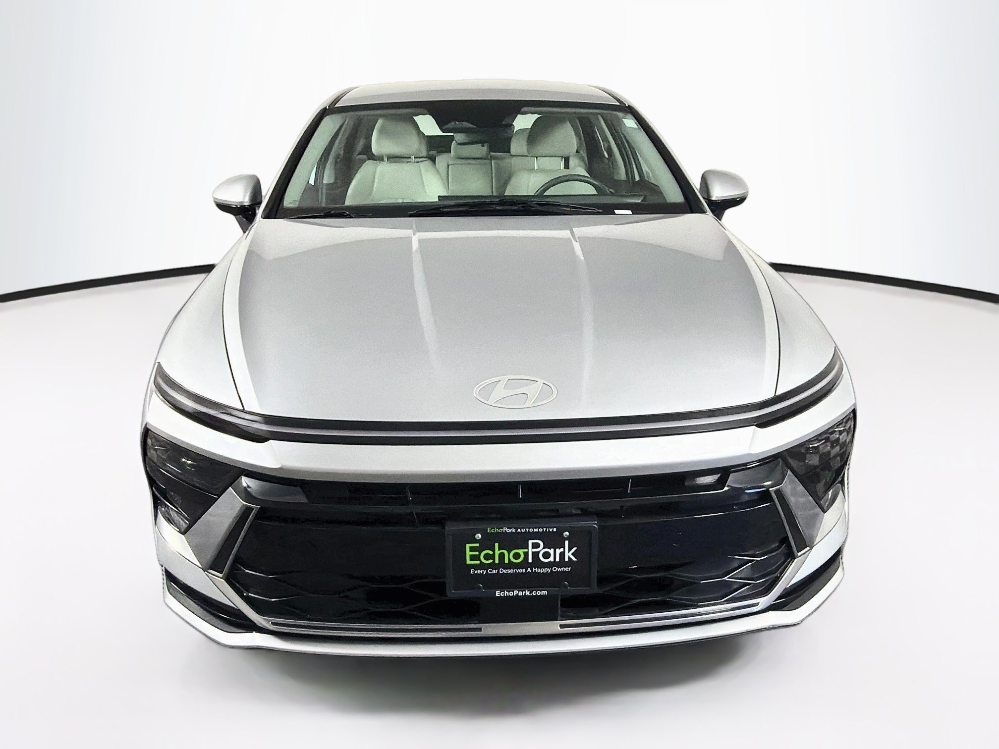 Used 2025 Hyundai Sonata SEL FWD image 2