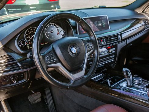 Used 2017 BMW X5 xDrive40e image 10